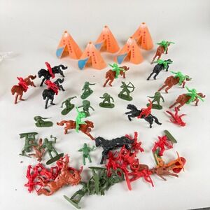 Plastic Toy Soldiers Cowboys Indians vintage play set